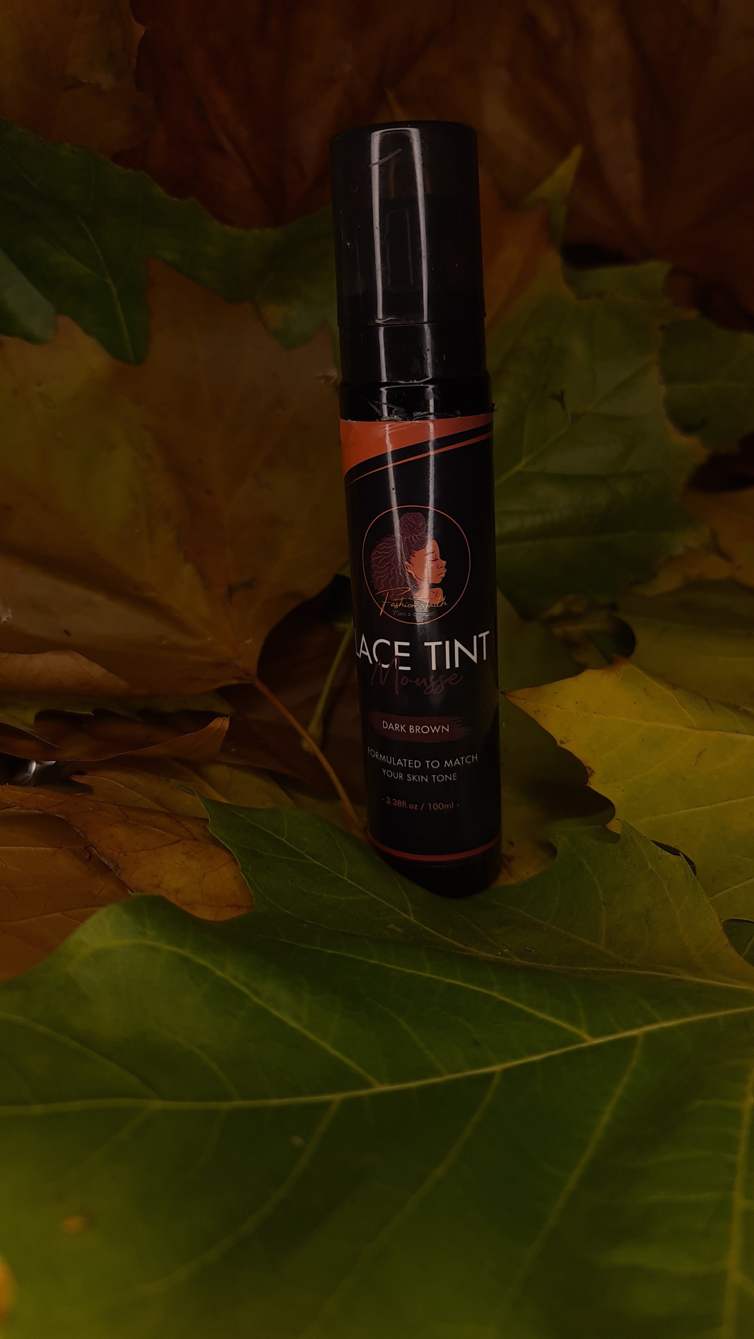 lace tint mousse, leaf backdrop