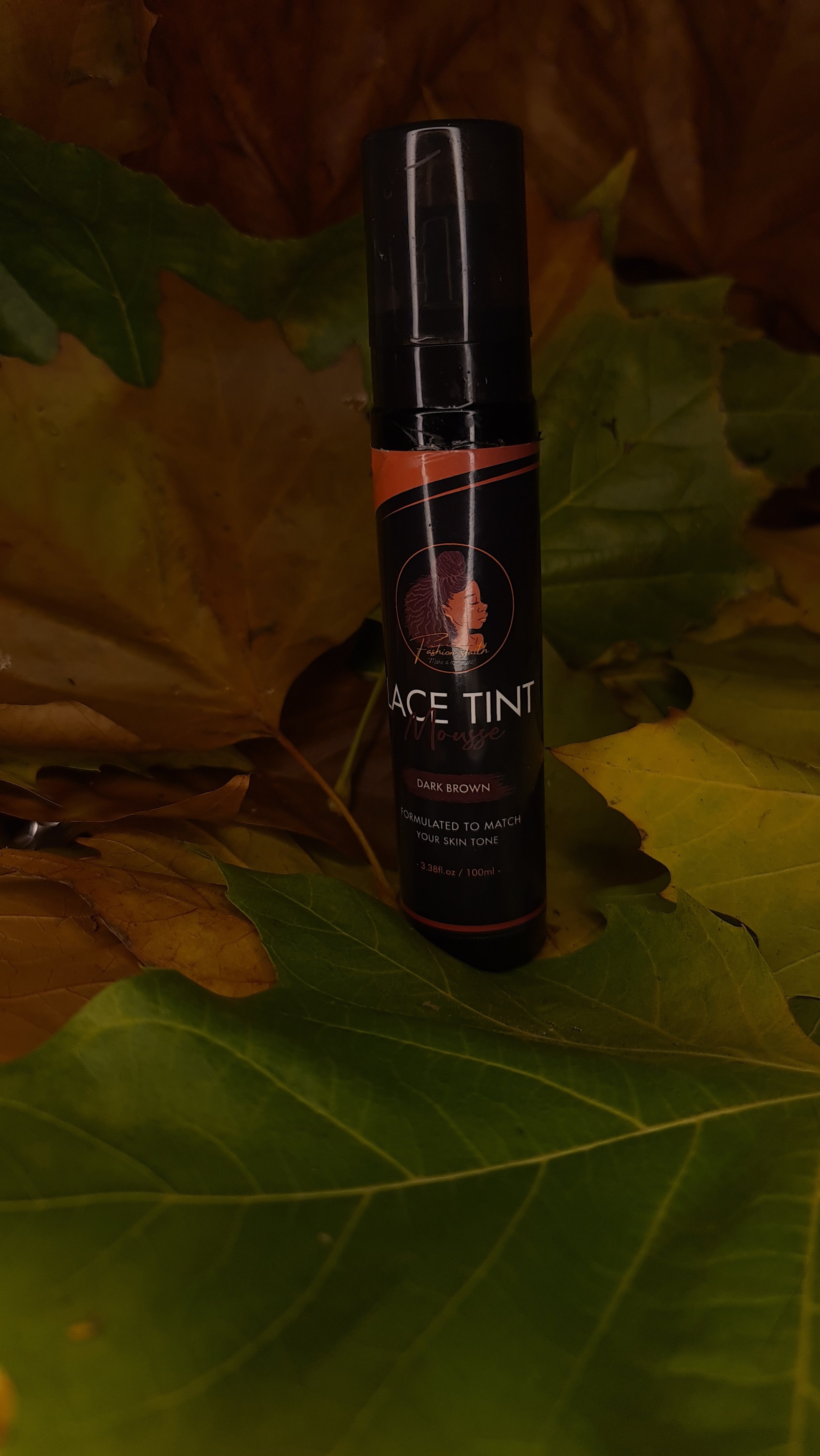lace tint mousse, leaf backdrop