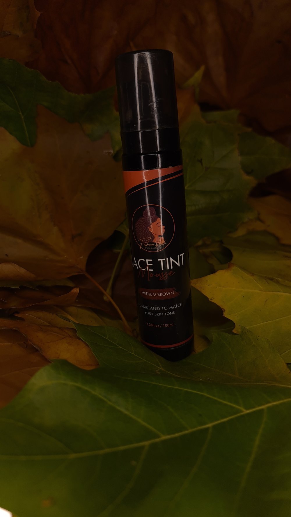 lace tint mousse, leaf backdrop