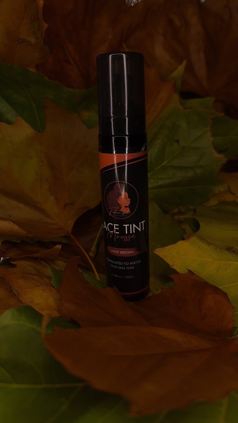 lace tint mousse, leaf backdrop