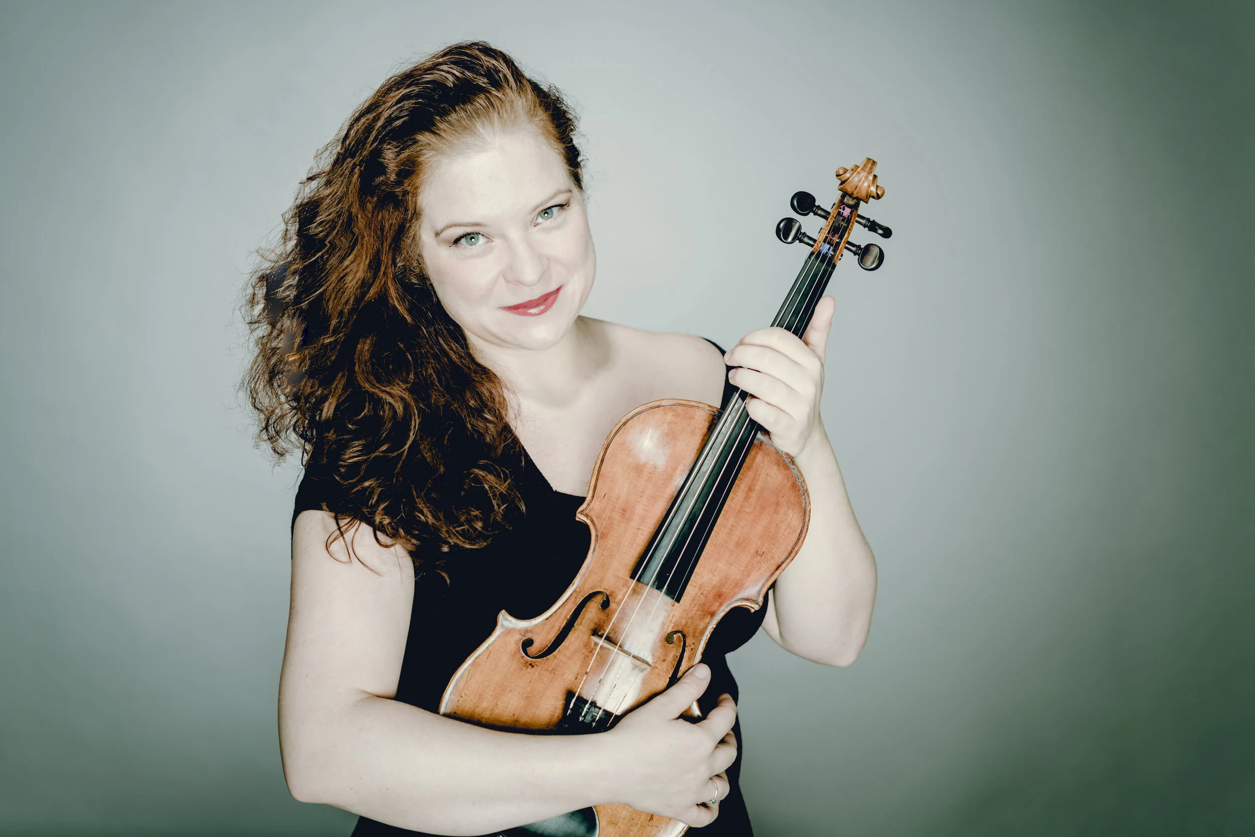 Nora Romanoff-Schwarzberg | Viola