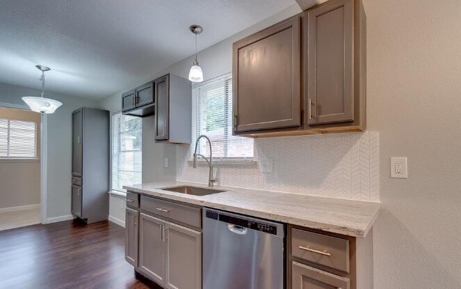 Kitchen++breakfast+area+2.jpg