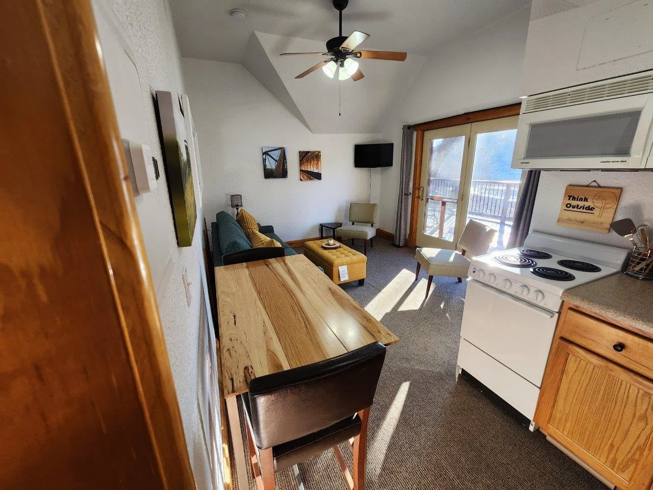 Hotel Lanesboro MN Root River Inn & Suites Bluff Country R&R