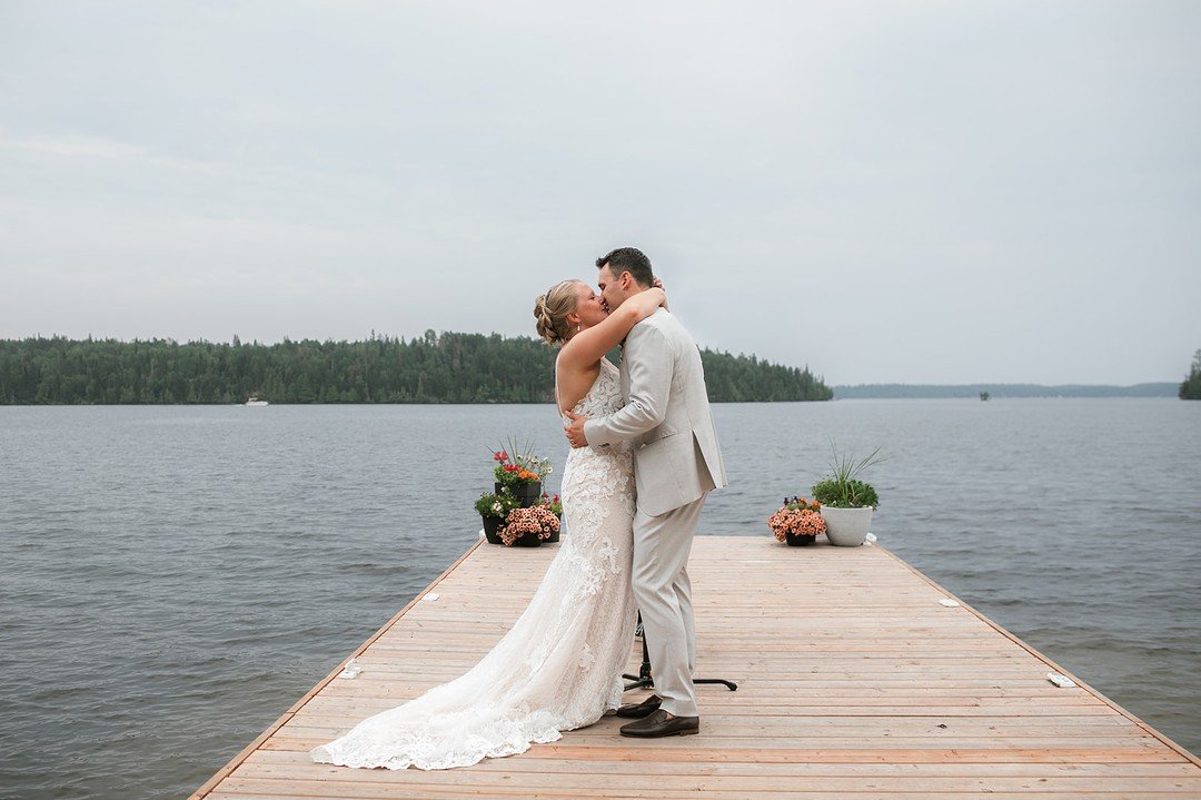 *Reposted for resolution quality- you'd think it was my first day internetting, 3rd time's a charm!!*
🩵🌊🦆Still relishing in the giant amount of love that was in the air (and water) at Jen &amp; Rex&rsquo;s wedding this weekend! This is how you do 
