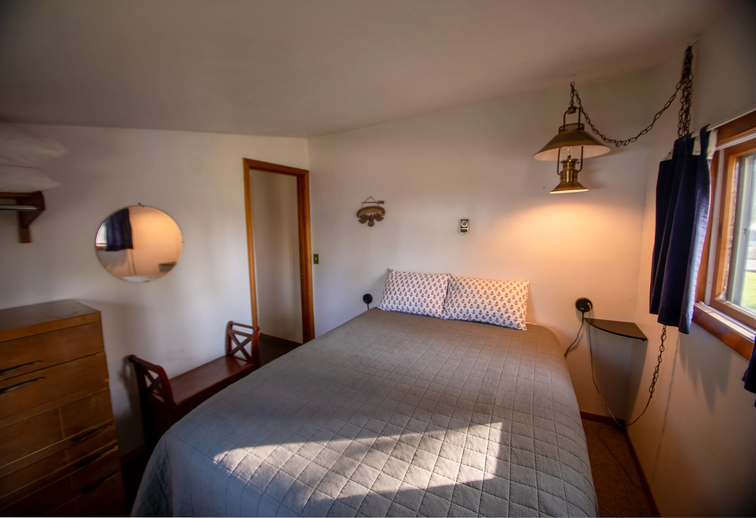 cabin 4 bedroom - west side.jpg