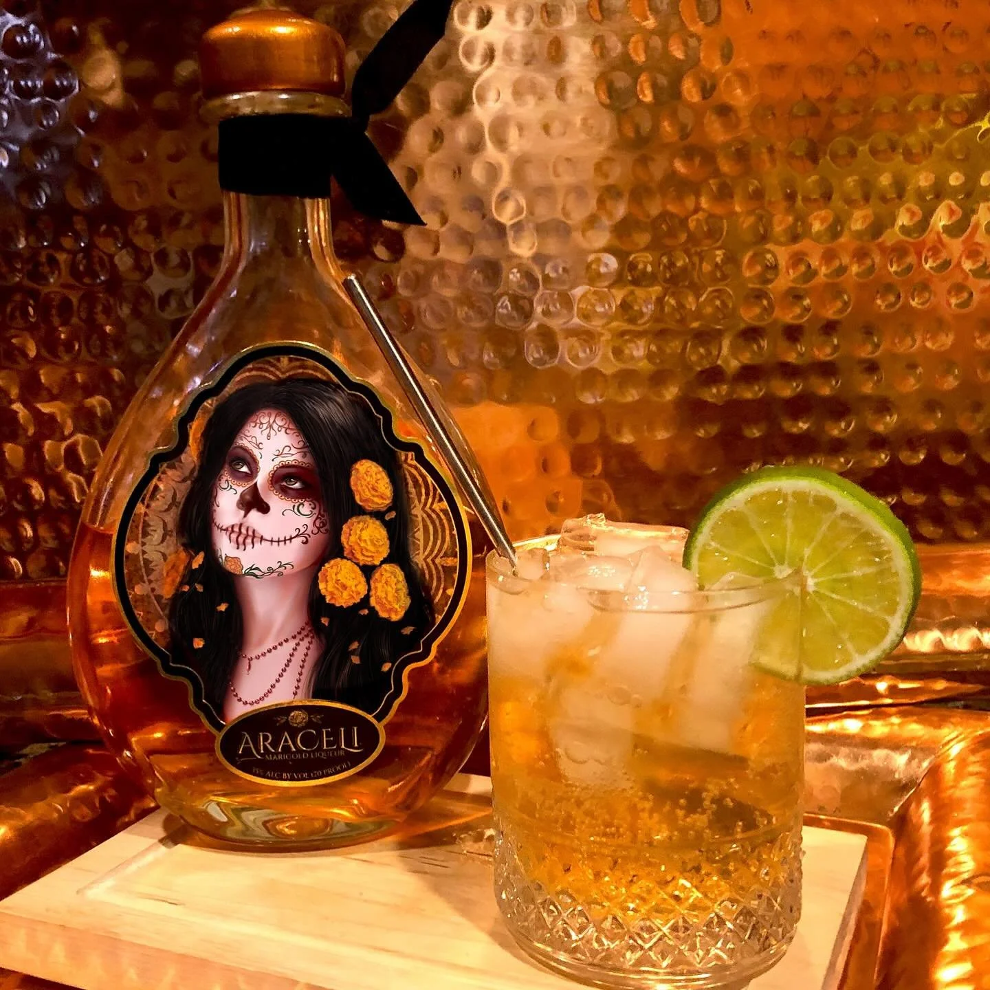 Your holiday cocktail is waiting for you!!!!✨😋
When only the best will do!
Happy Thanksgiving!🧡🧡
Araceli

#aracelimarigoldliqueur #drinkaraceli #aracelispirits #araceli #marigold #liqueur #liquidgoodness #drinks #dontforgettheice #celebrate #enjoy