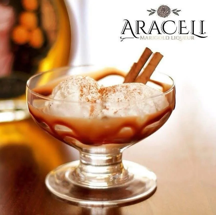 Yum!!!!😋Add a shot of Araceli on top of ice cream!!
We ship from our online store right to your door!🎄
#delicious #holiday #treat #Araceli #AraceliMarigold #linkinbio