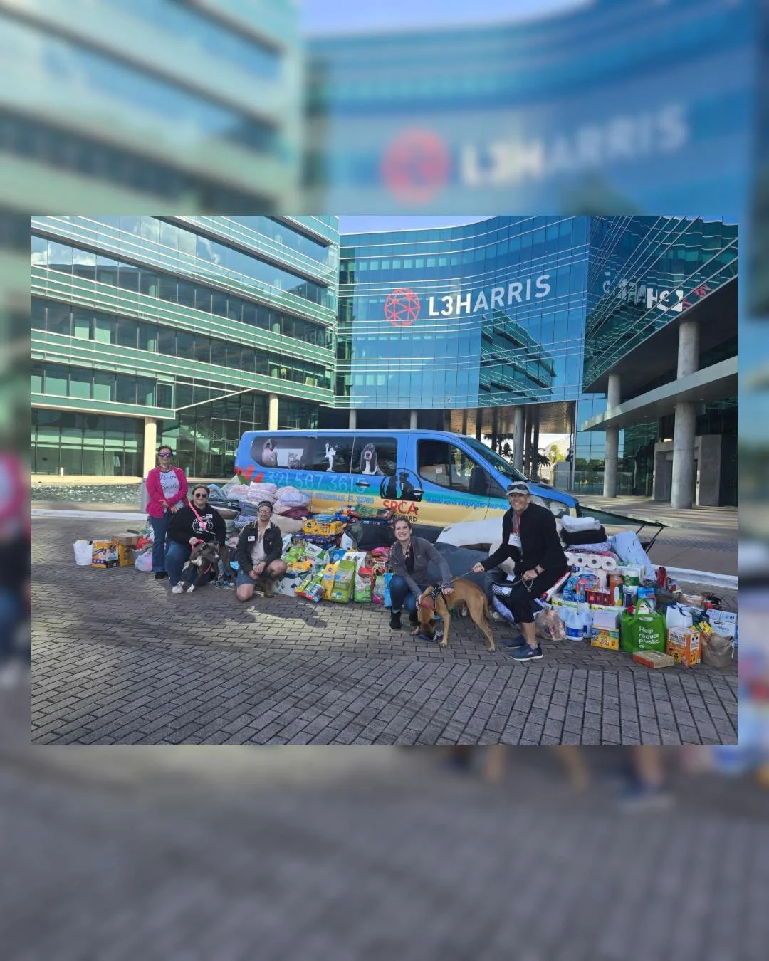One of our favorite days of the year! ❤️🎄

A huge, heartfelt thank you to L3Harris Technologies for once again hosting their annual Santa Paws Donation Drive for us. This year they filled three cars AND our van completely full of donation!

We also 