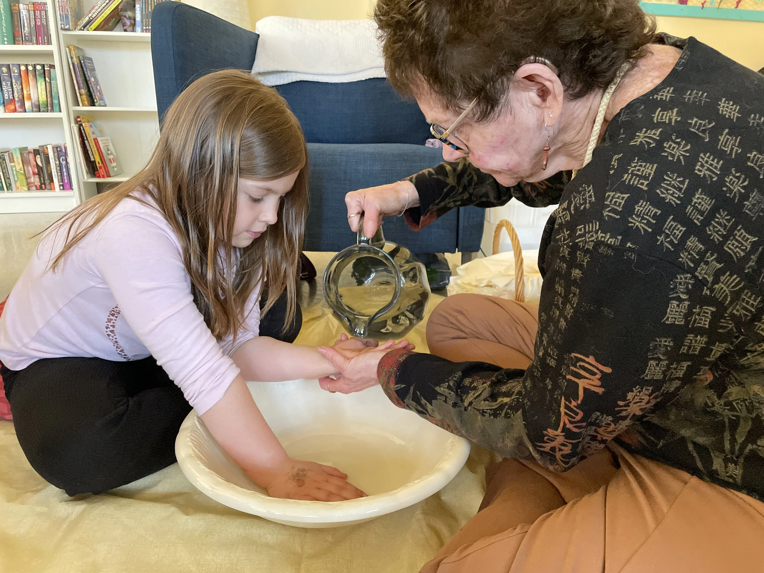 At the Table with Jesus: A Maundy Thursday experience for children&nbsp;