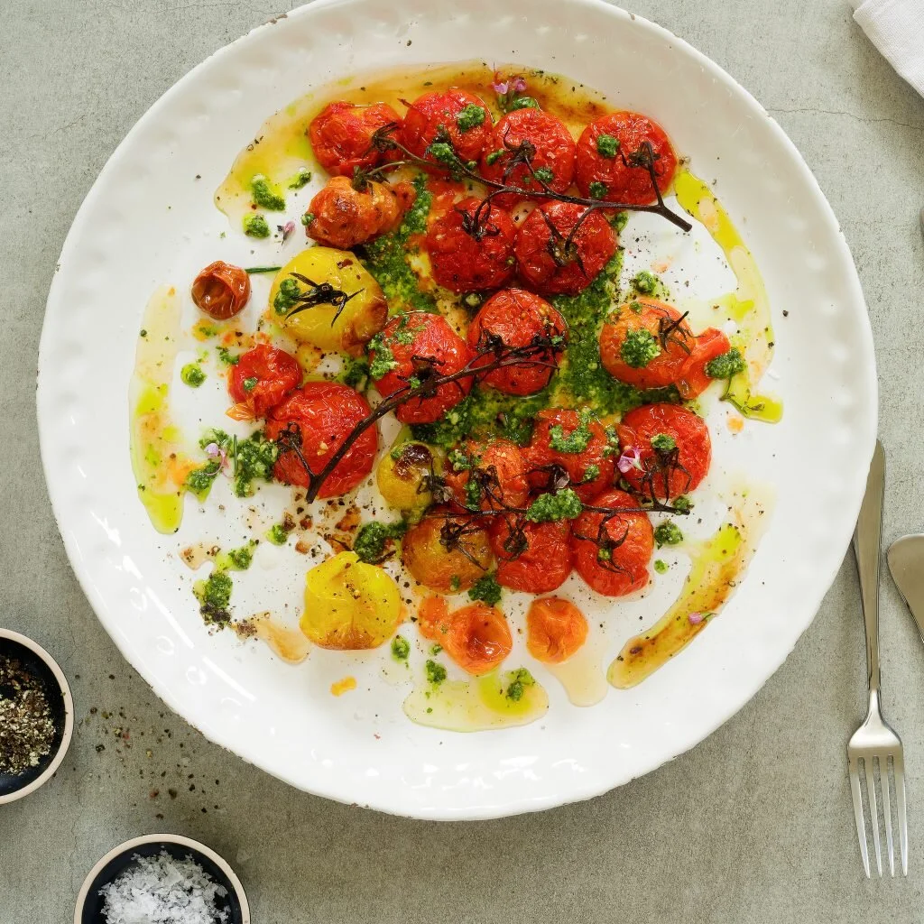 Baked Pesto Vine Tomatoes (vegan)