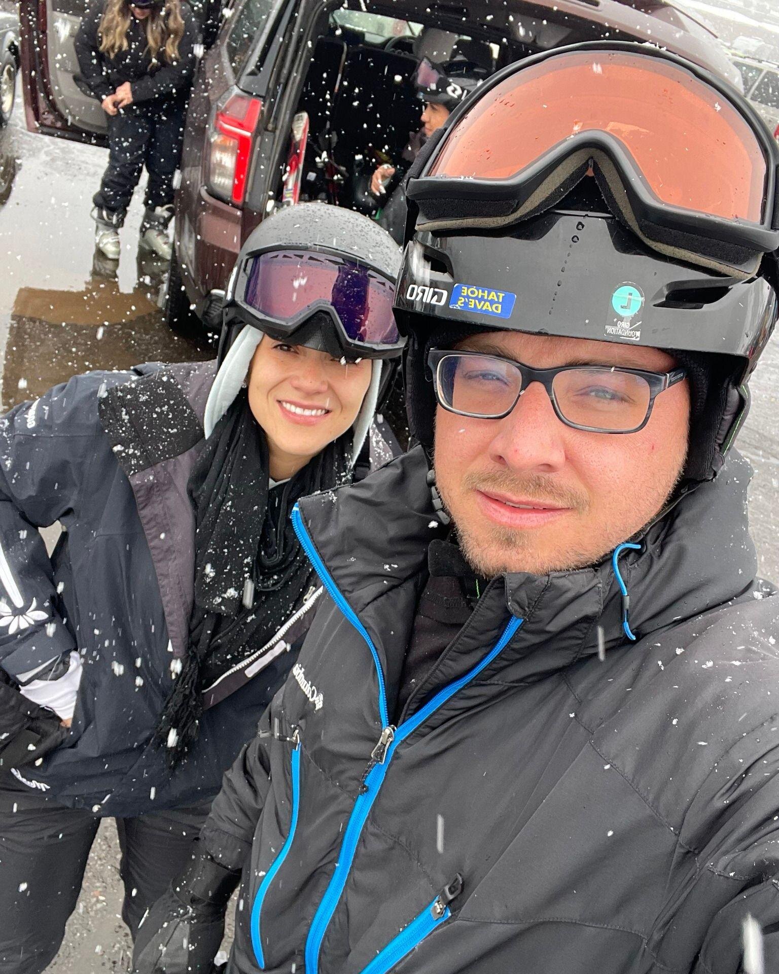 Swipe to see how we started our ski &amp; snowboard adventure... 🎿 and how we ended 😆 
 
 

 
#thecarvonisgroup #tcgmiami #palisadestahoe #tahoe #laketahoe #ski #snowboard