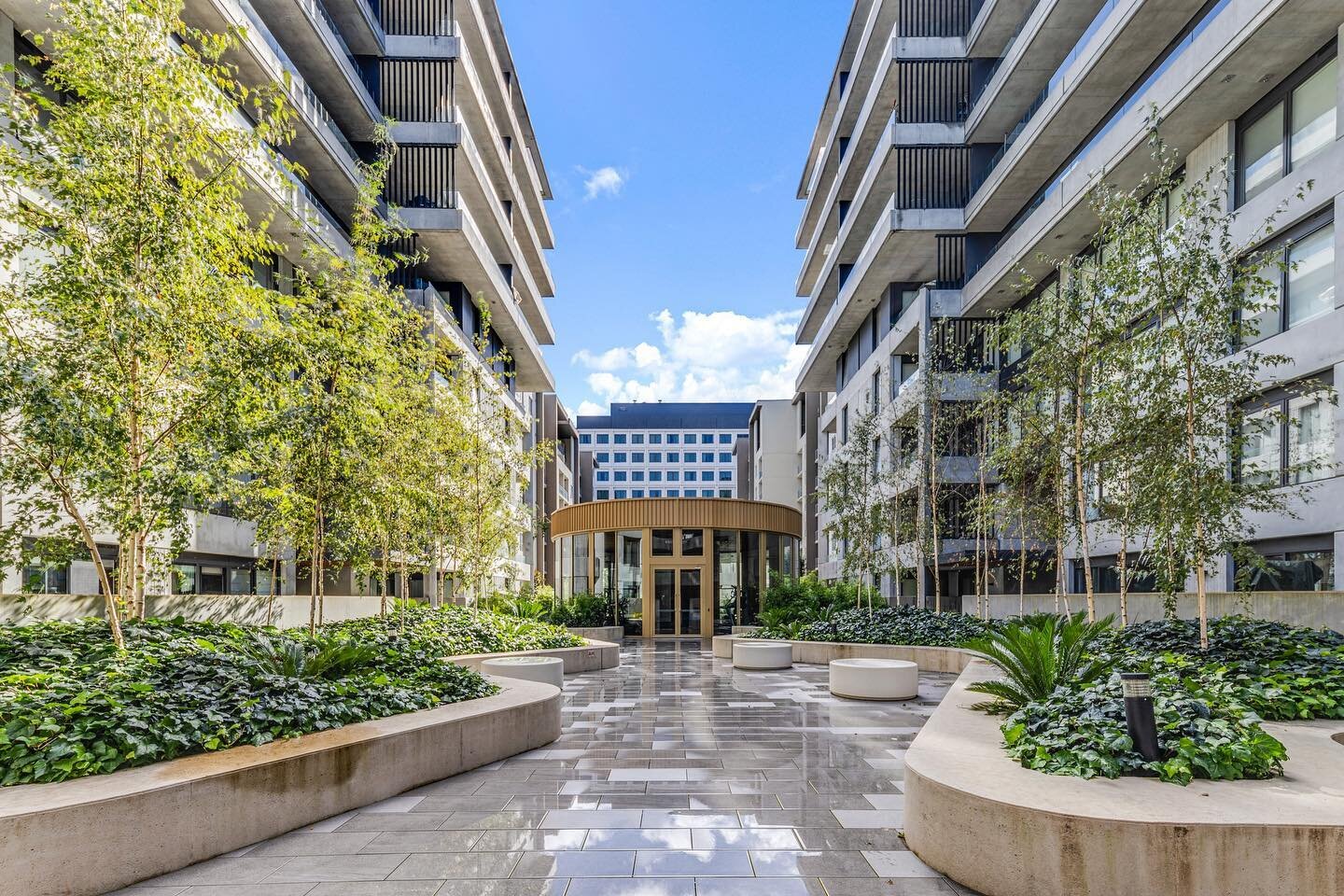 80/217 Northbourne Avenue, Turner 
1 Bed | 1 Bath | 1 Car
$425,00+ 

📞 Sam 0400 305 041