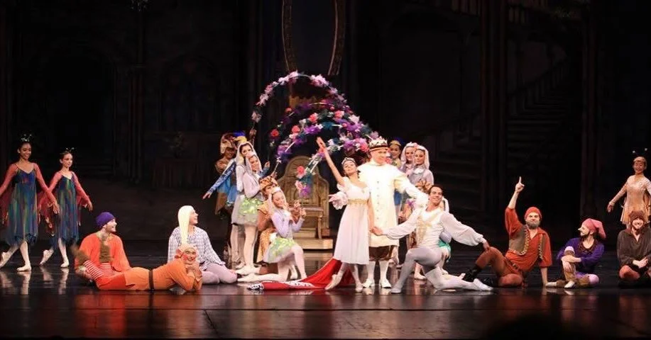 Congrats on Snow White casting for the Jan 27 audition group!🪞✨🍎

There&rsquo;s still time to be part of this enchanting fairytale ballet if you&rsquo;re a Ballet Academy Ventura student enrolled in Level 2 - 4A. Register for the Sat, Jan 31 auditi