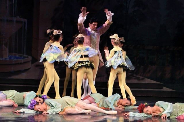 🌸🐝 Spring is in the air&hellip; and so is Snow White!

The warm weather has us dreaming of blooming flowers, buzzing bees, and a magical trip into the enchanted forest. 🌼✨ Our adorable bees and ladybugs are ready to bring the forest to life on sta