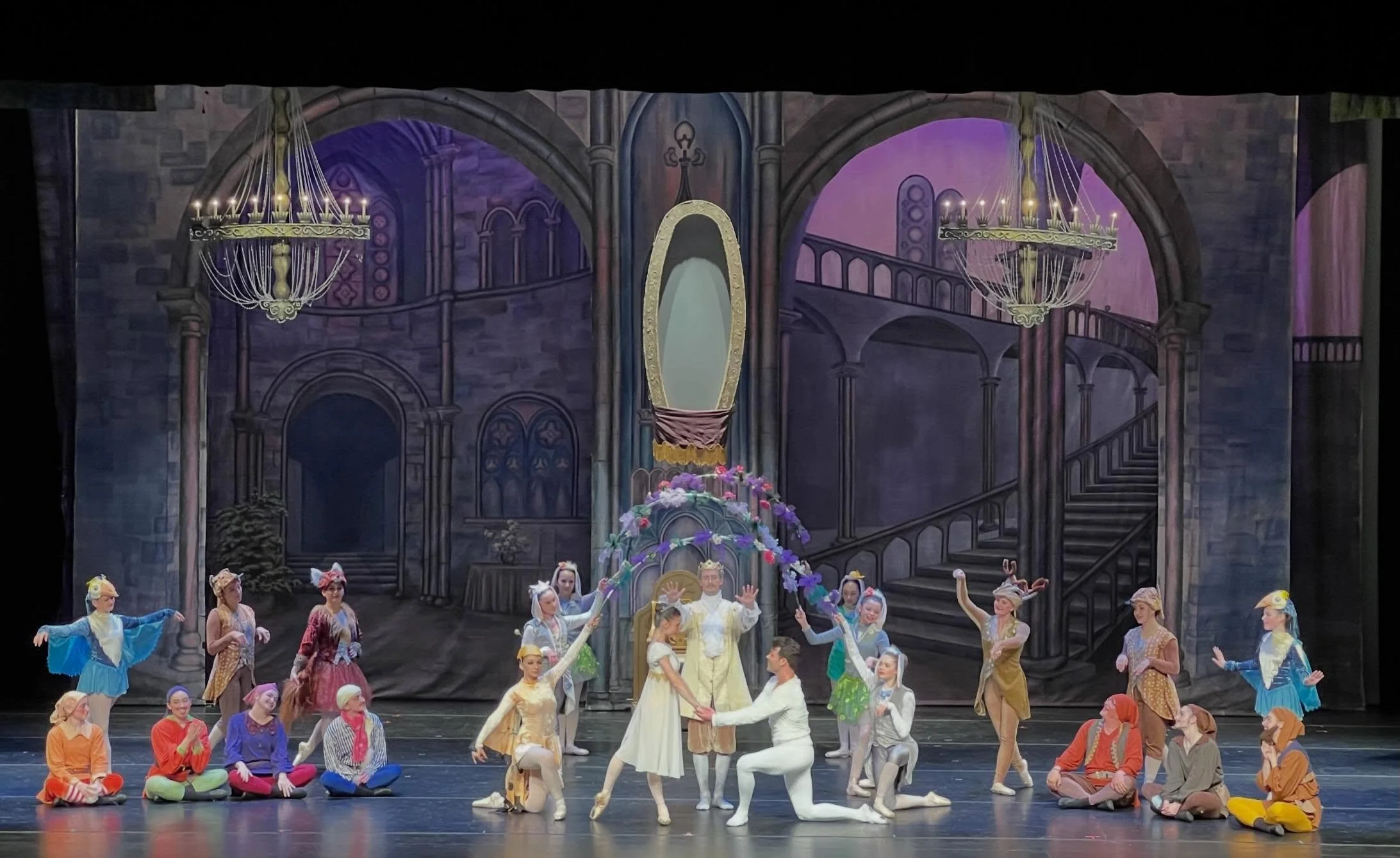 Happily ever after happens one last time Sunday at 2:00 PM 🤍🍎🪞

Come see the magic, the mischief, and the charm of SNOW WHITE and the Seven Dwarfs before the curtain closes for on our fairytale Spring ballet!

📍 Rancho Campana PAC, Camarillo

🎟️