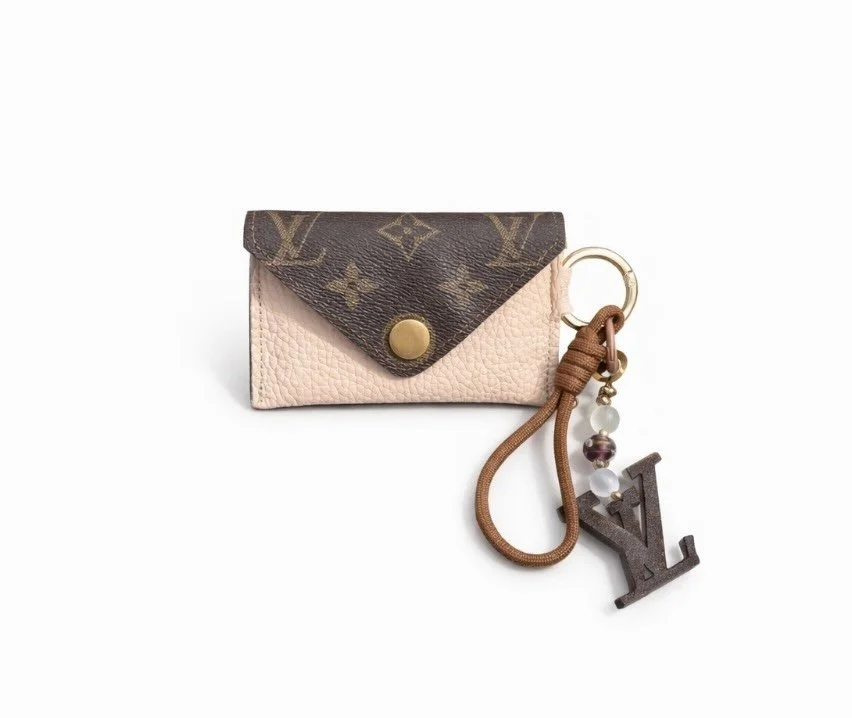 WARM IVORY LVoed  CANVAS  CARD HOLDER KEY