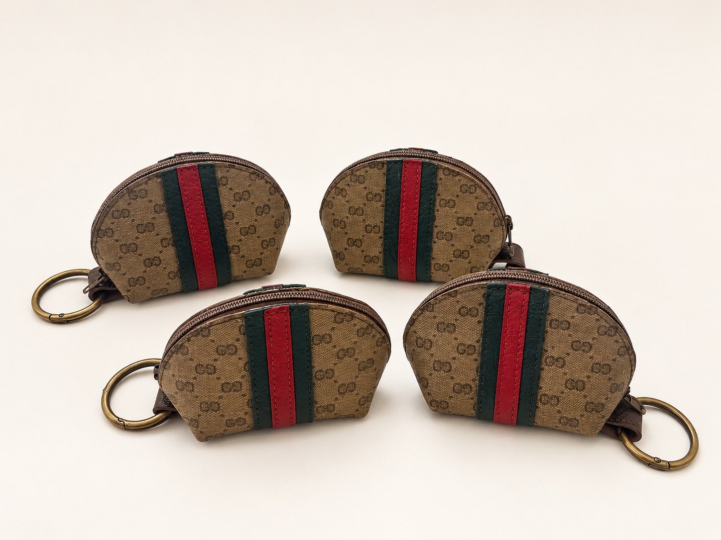 LTD. EDITION GUCCI MICRO MINI CLAM SHELL ZIP KEYCHAIN POUCH AIRPOD HOLDER