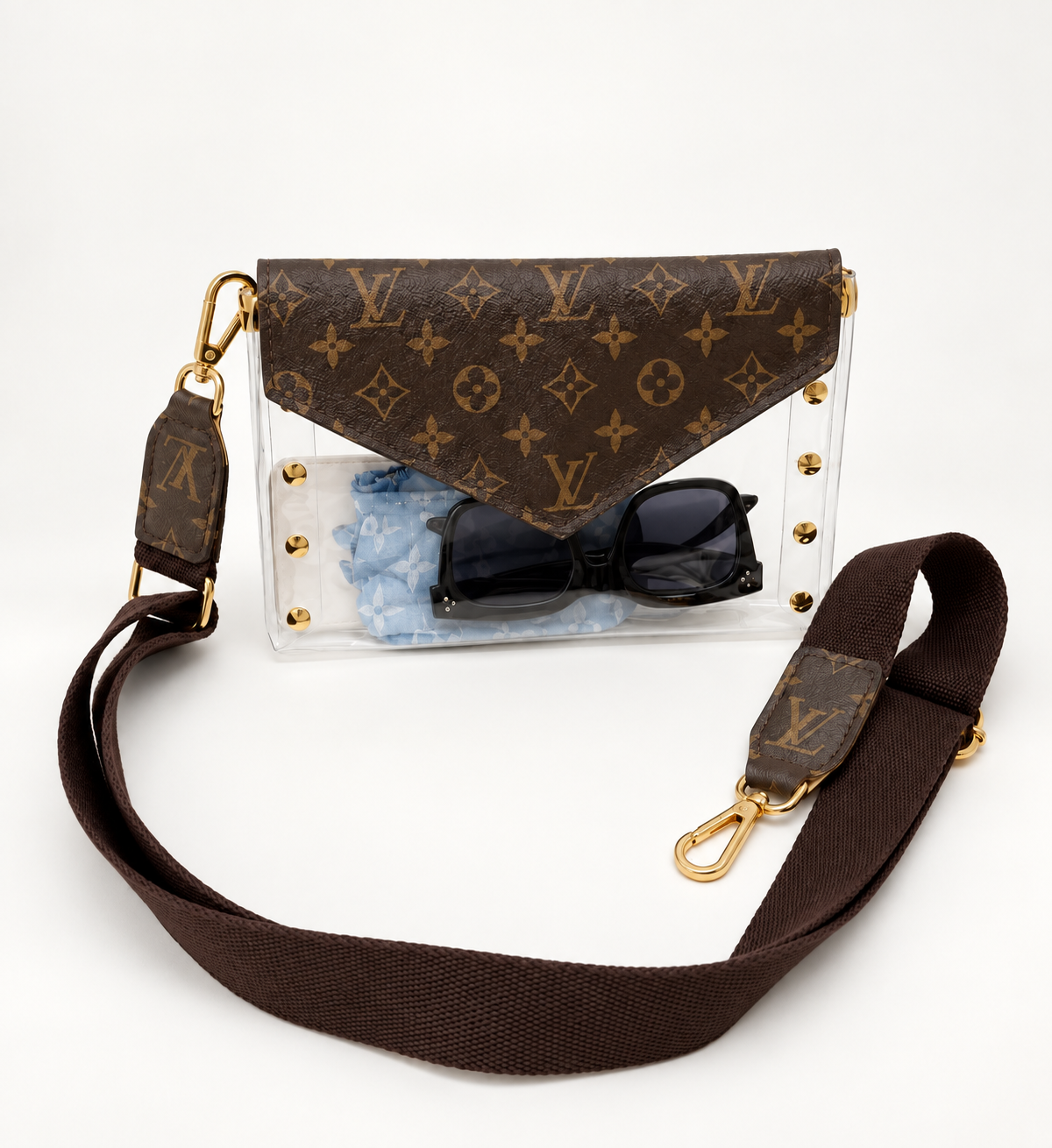 CLASSIC HARVESTED LOUIS VUITTON CANVAS STADIUM BAG WITH VACHETTA ADJUSTABLE  STRAP