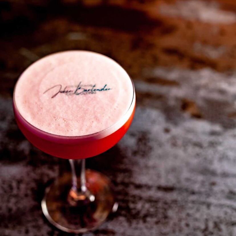 Simplicity is natures first step, and the last of art.
.
Photo by @karbannation 
.
#jokerbartender #bestintheworldatwhatido #Style #Lifestyle #bestcocktails #barartist #drinkingnight #drinkstagram #freshingredients #chilledweekends #worldrestaurant  