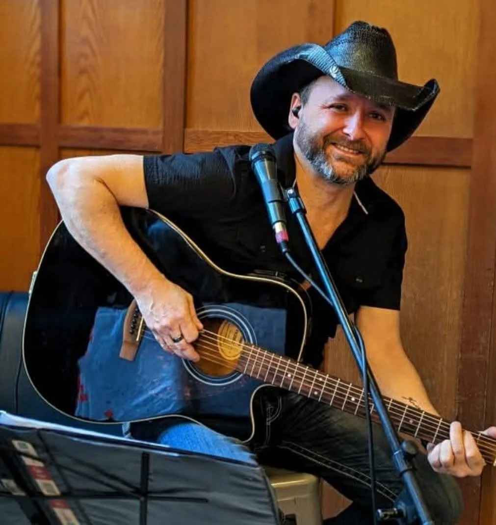Musician Steve Benavides