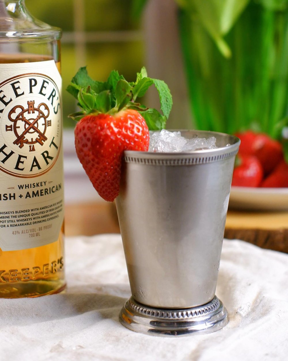 I had so much fun making this strawberry mint julep with @keepersheartwhiskey recently I decided to share a blog post about it! It walks you through how to make the strawberry syrup, how to build the cocktail, recommended tools; all about @keepershea
