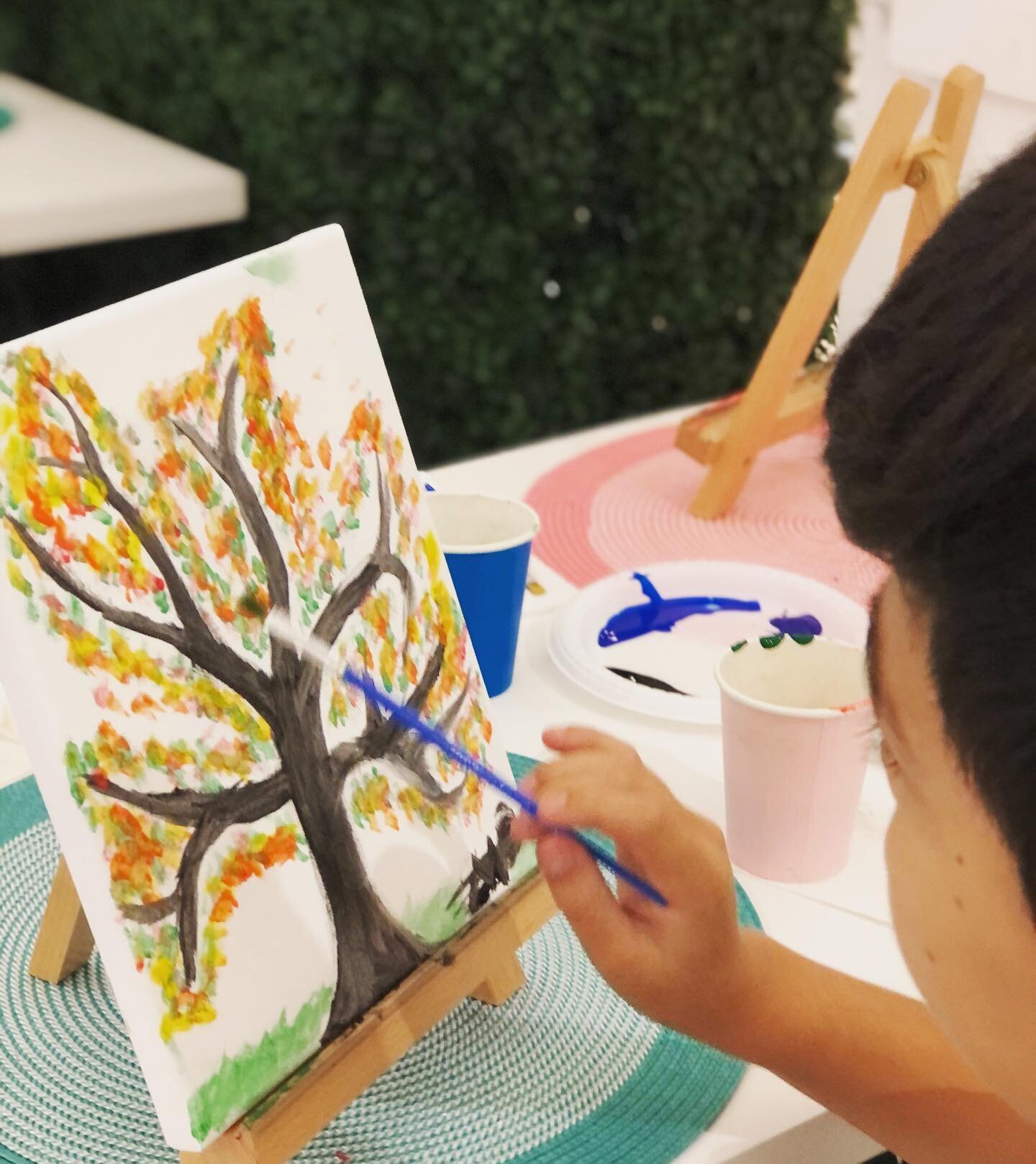 Creative Kids in their painting classes! @roselandsshopping 🌻🌻