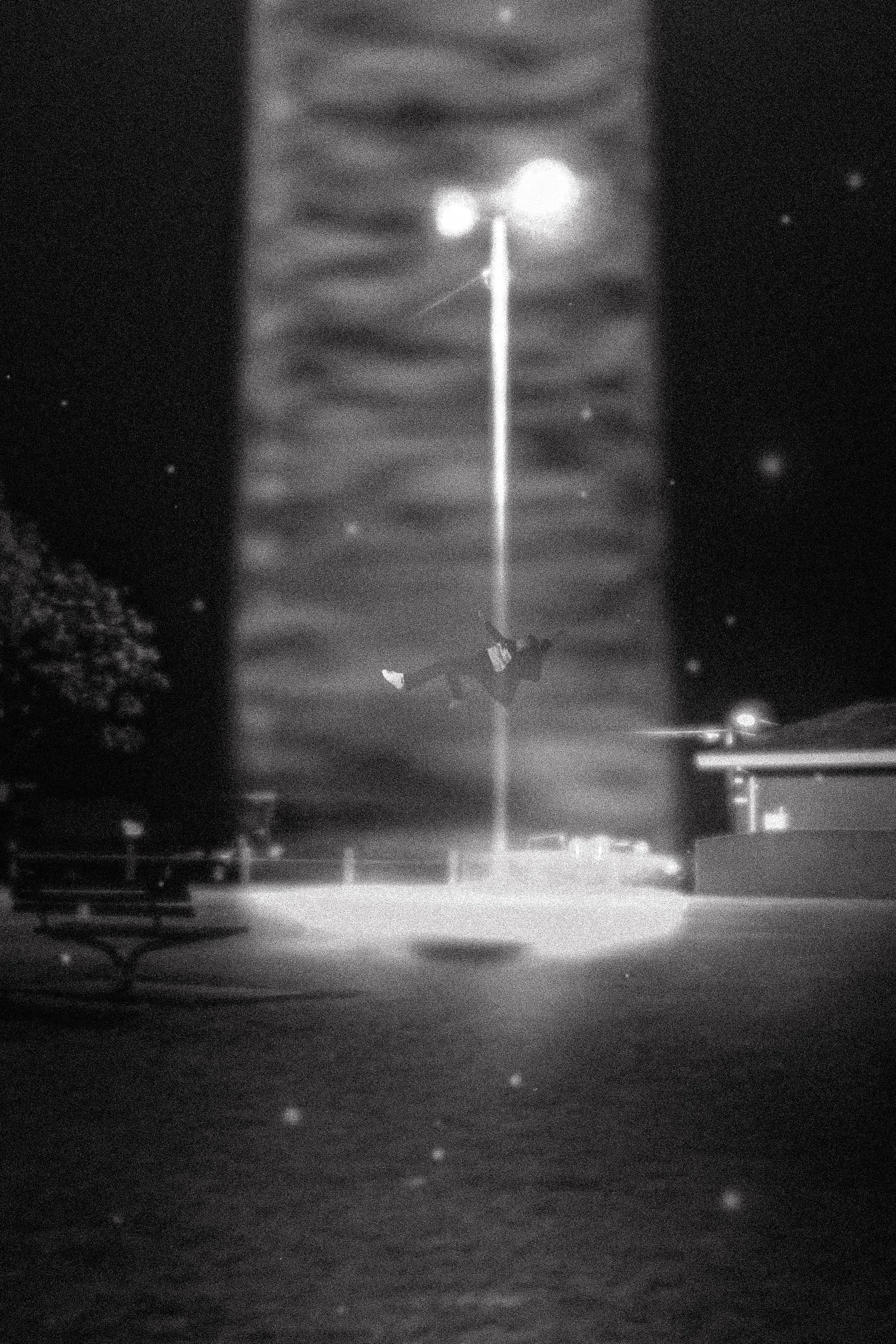 Demi filmed and starred in a UFO scene for social media