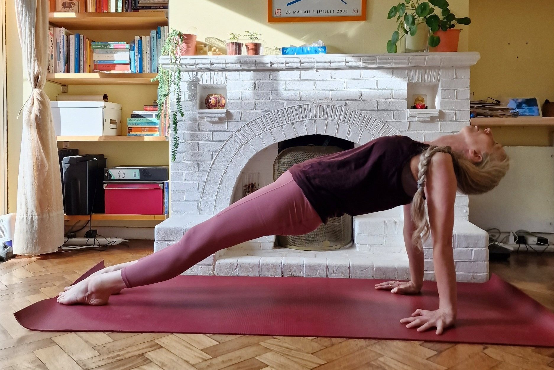 How Purvottanasana (upward plank) teaches us how to balance Effort and  Ease. — Zest for Yoga & Ayurveda
