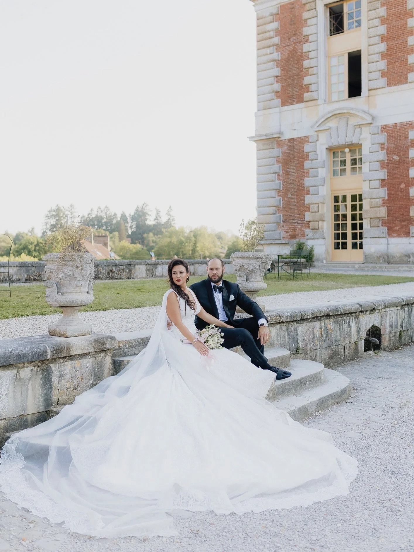 An instant suspended, where refinement meets emotion.

Venue: @chateaudevallery 
Second photographer : @celinekoppweddings 
Wedding planners &amp; d&eacute;coration : @velvetchaosco 

I&rsquo;m C&eacute;line, Paris loose edito photographer, capturing