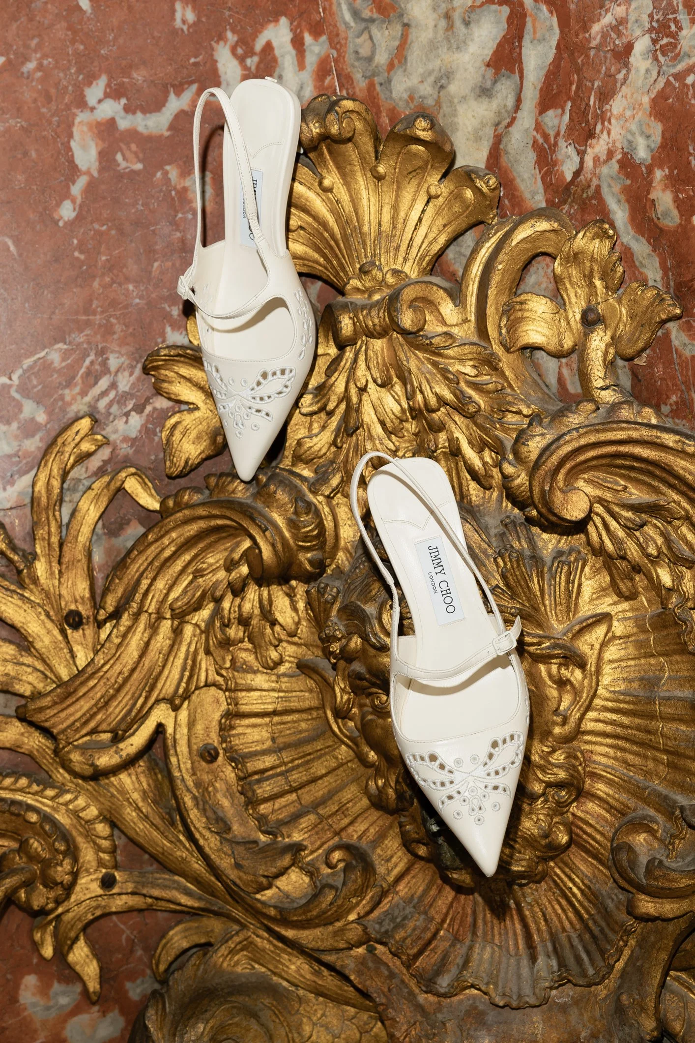 Editorial wedding photographer