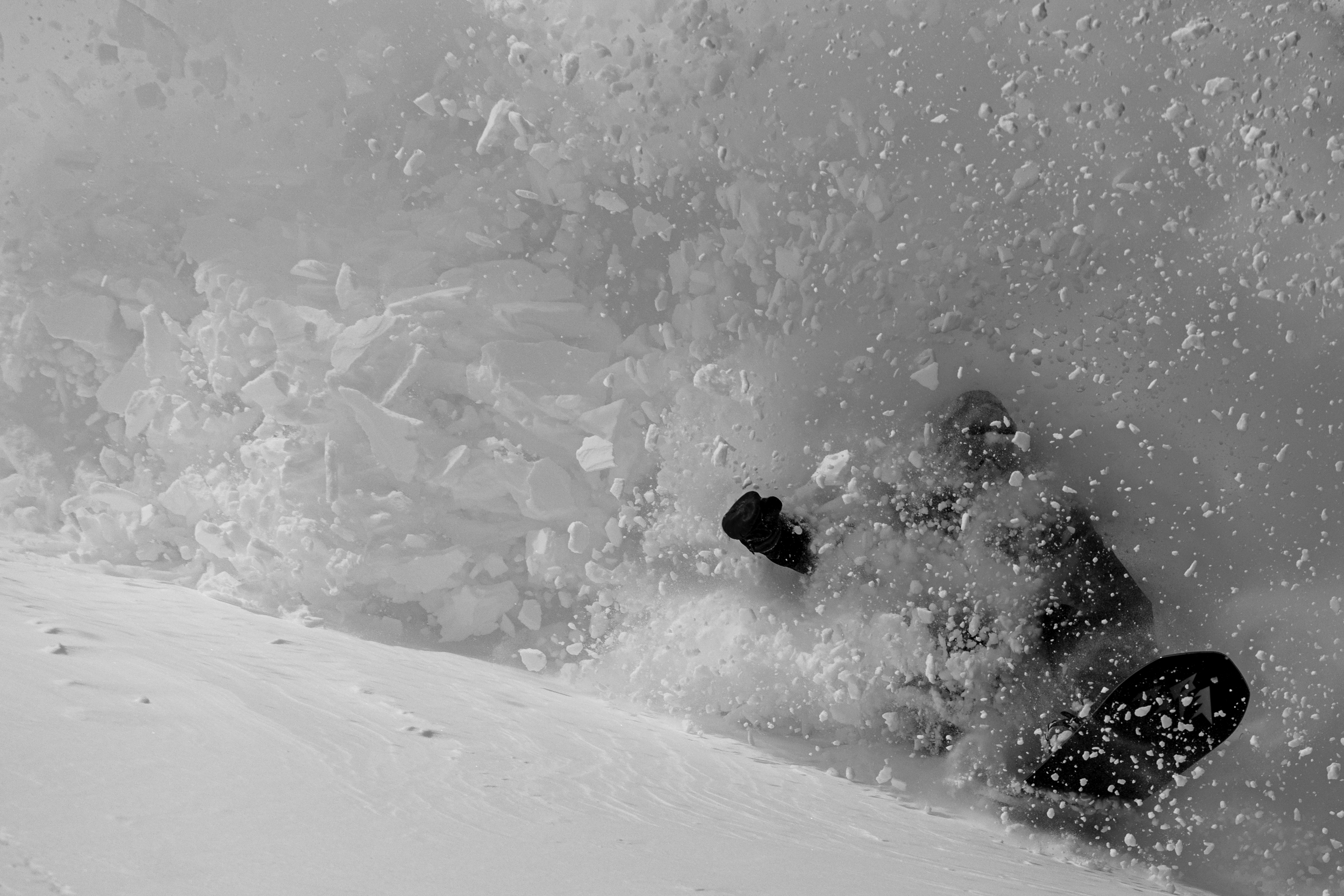 Jones_23-24_Snowboard-16.png