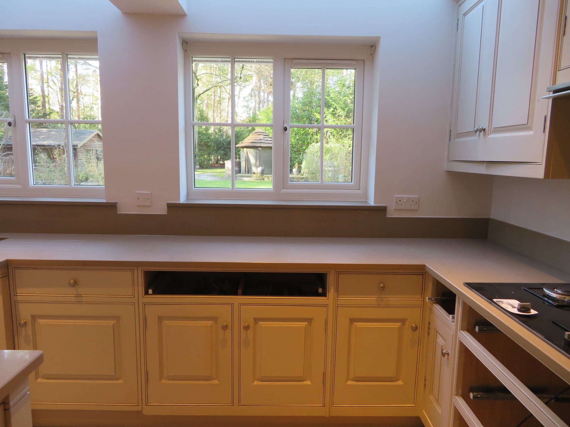 30mm_BQS_Light_Suede_quartz_worktops_fleet_003.jpeg