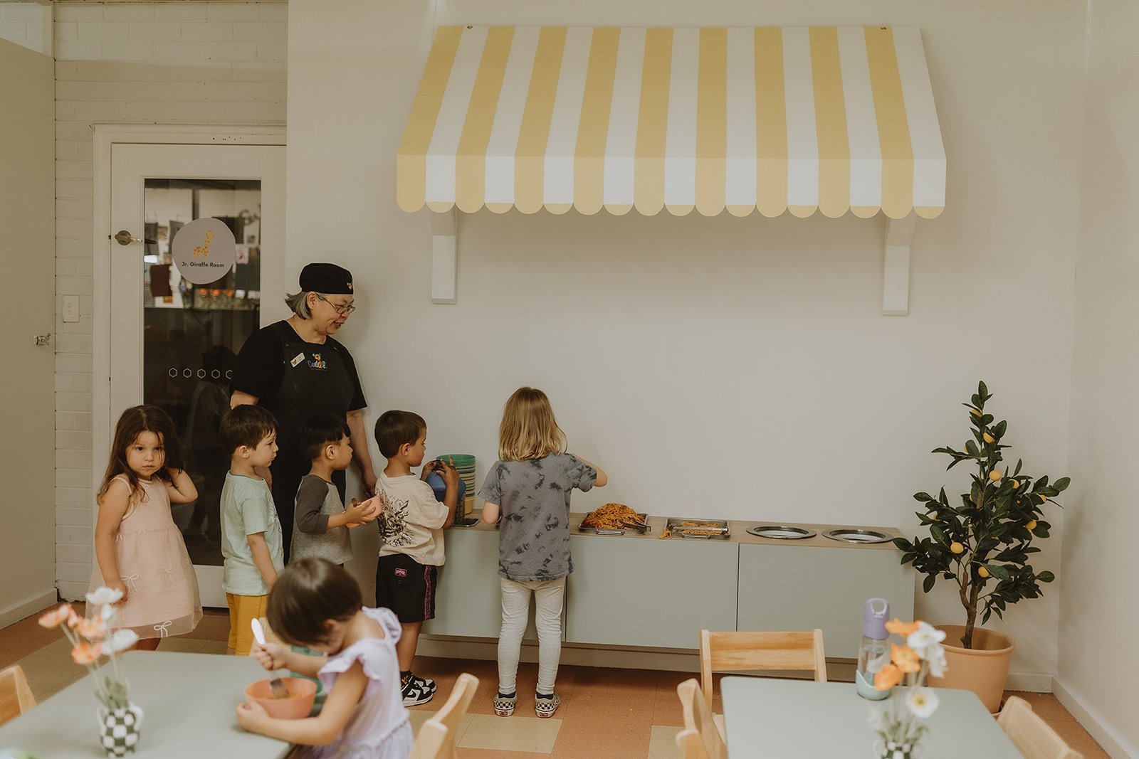 Cuddles Cafe - Dining & Self-Serving