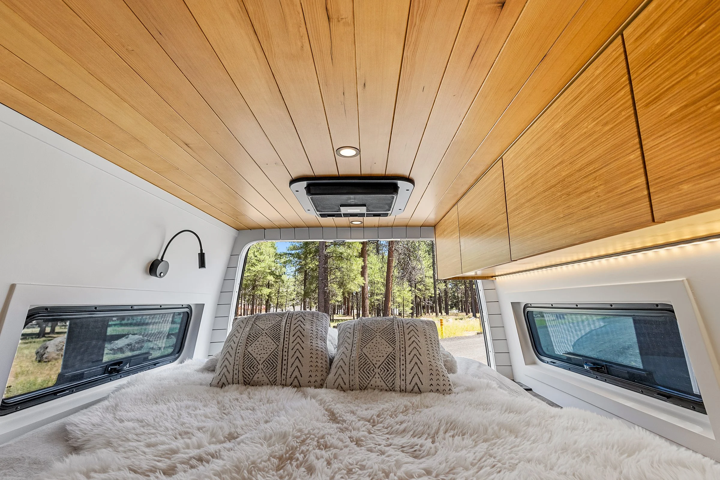 Camper Van LUX-13.jpeg