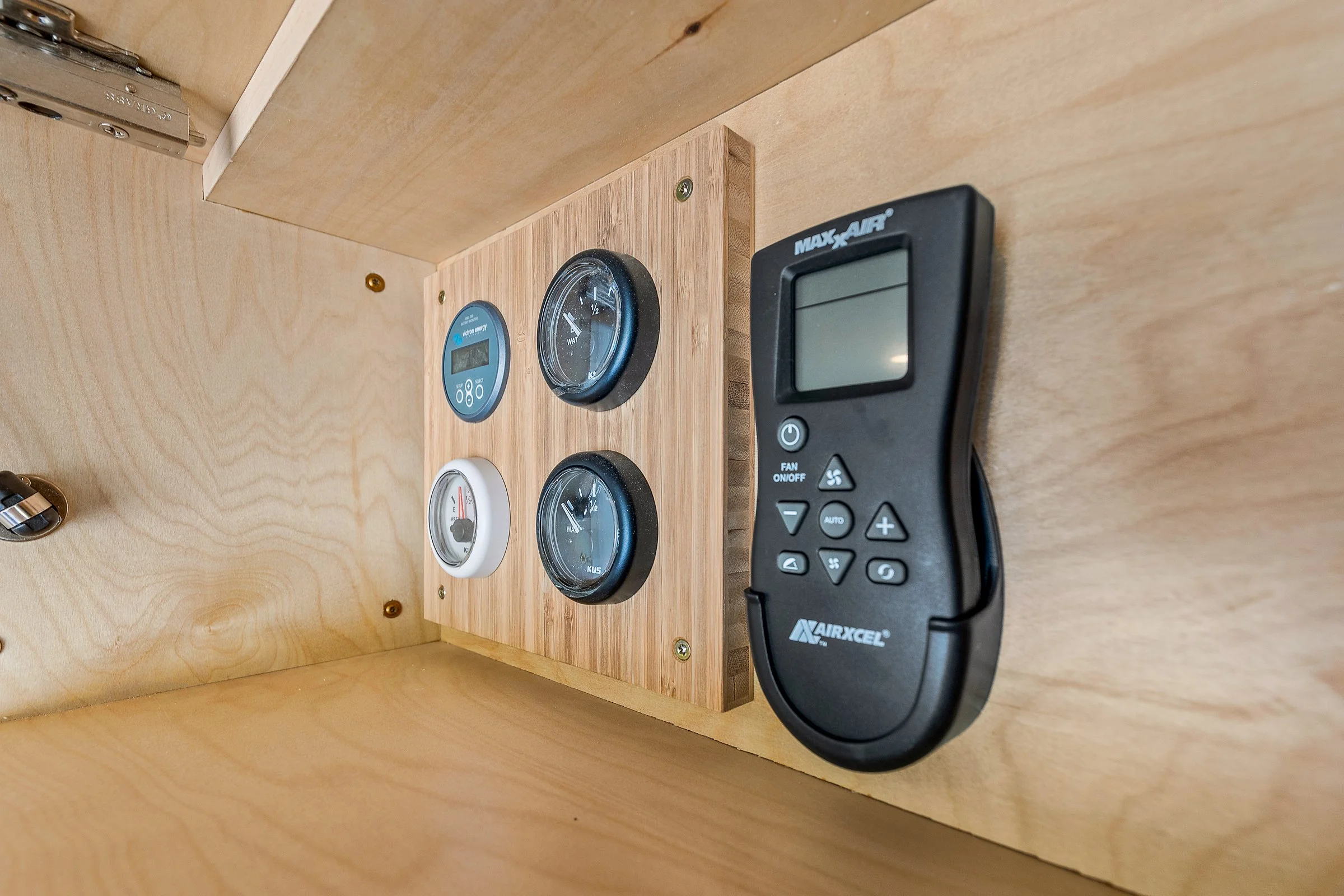 Camper Van LUX-18.jpeg