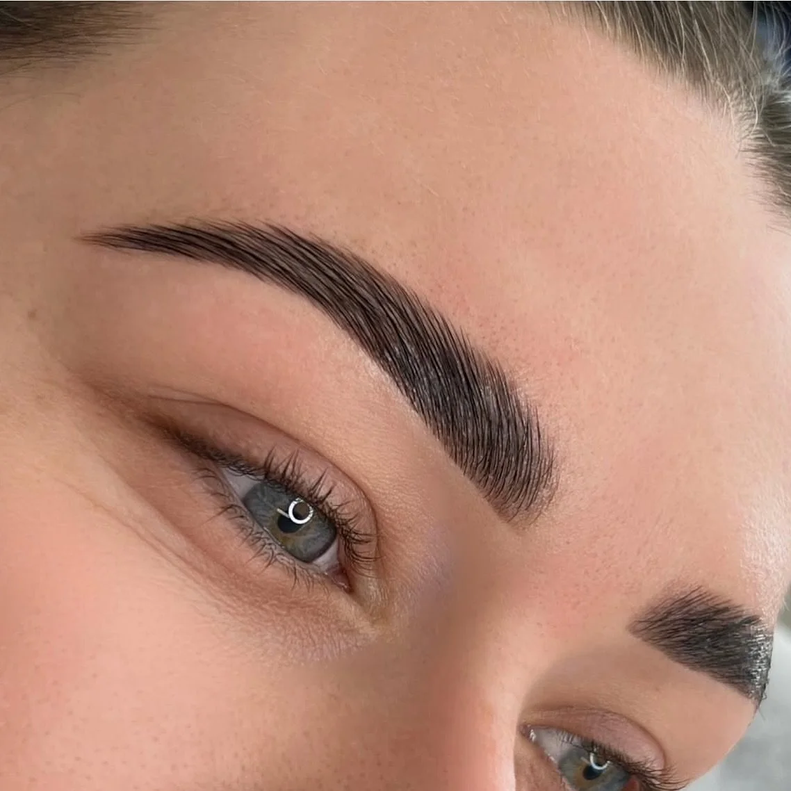 Brow lamination is designed to straighten the brow hair resulting in an instantly full, lifted and fluffy brow. ✨

This treatment last between 6-8 weeks.
Therapist: Teisha 
#browlami #browlamination #browlam #melbournebrows #melbournebrowspecialist #