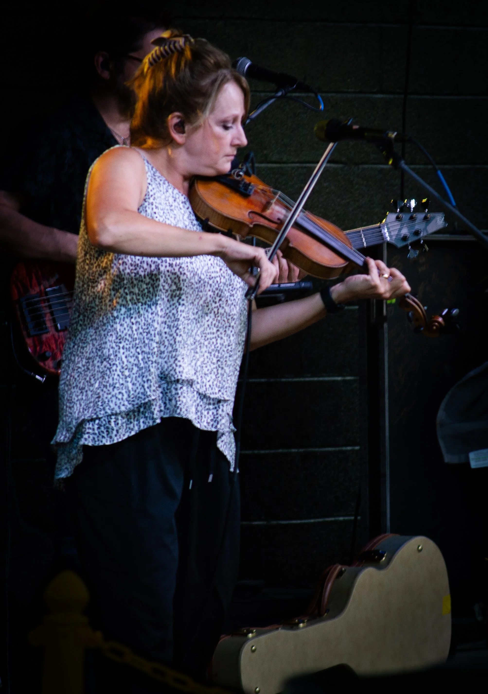 Into the Music_0699 .jpg