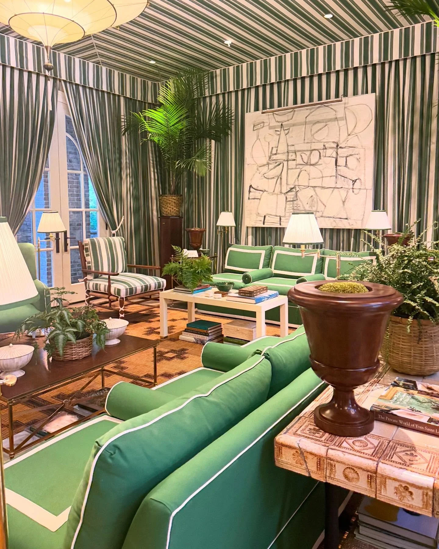 Went to the Nashville @flowermagazine Show House and left completely inspired! @markdsikes_interiors and @megbraffdesigns nailed it as always&mdash;color, pattern, and timeless style. (Had so much fun chatting with Meg that I didn&rsquo;t get photos,