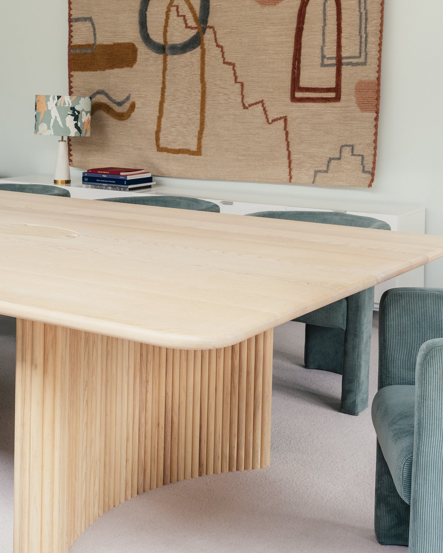 table-walpole-townhouse-detail 2.jpg
