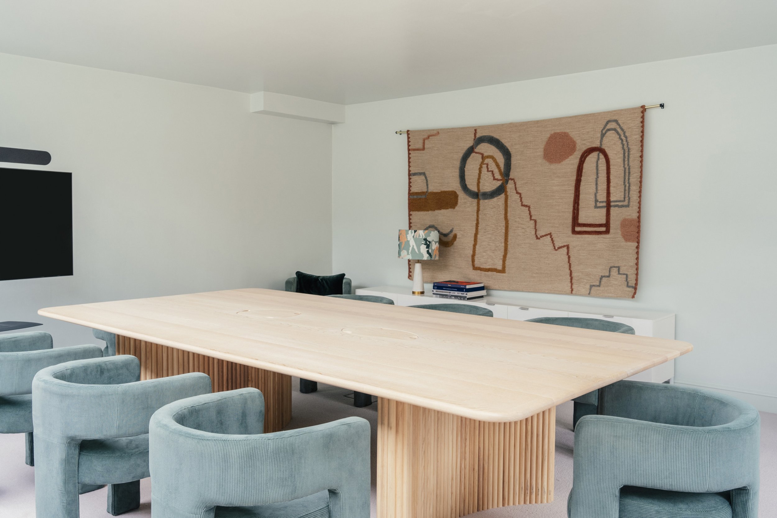 table-walpole-townhouse-K80j.jpg