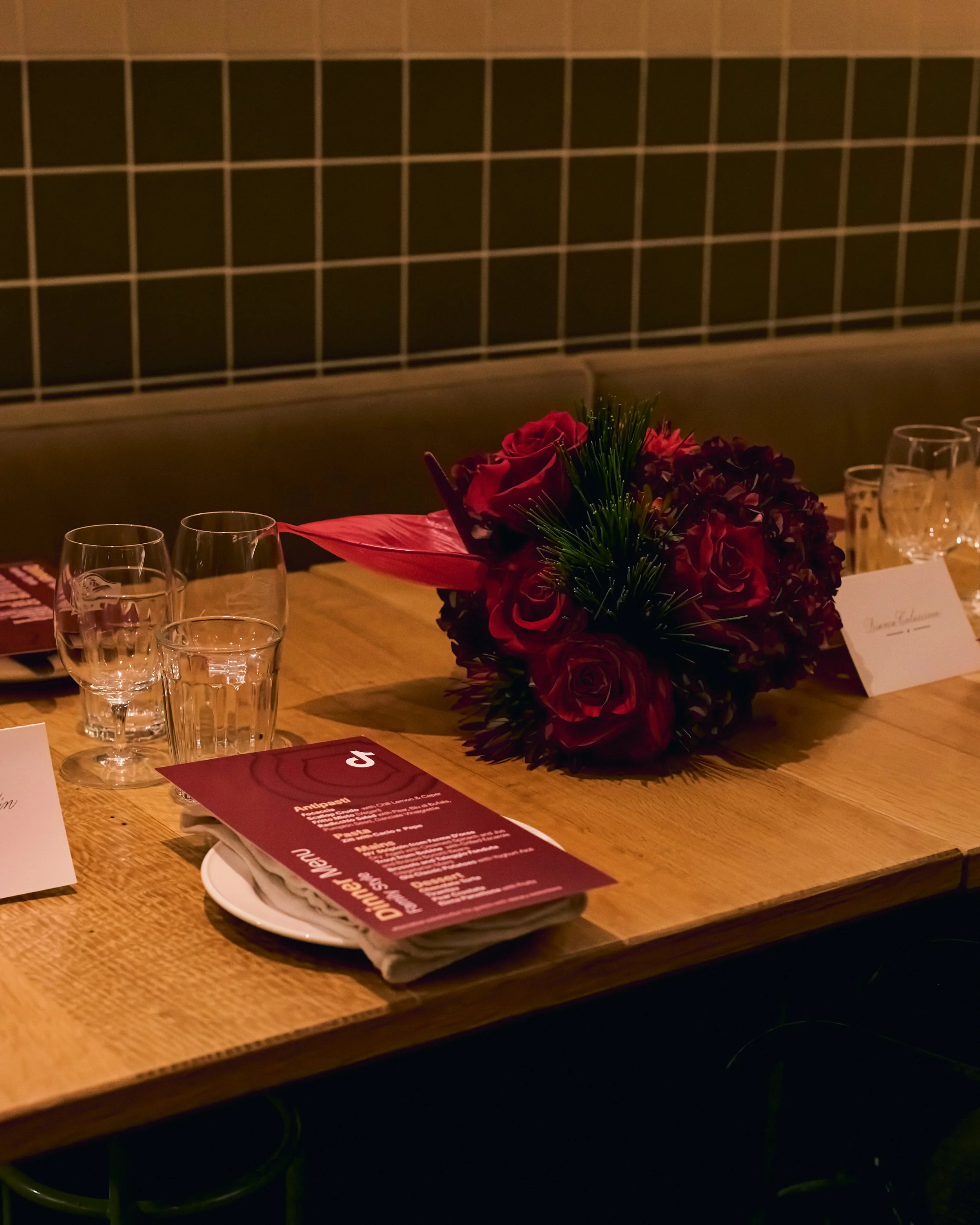 A holiday centerpiece by Asher Fleurs for TIK TOK at GIA GIA