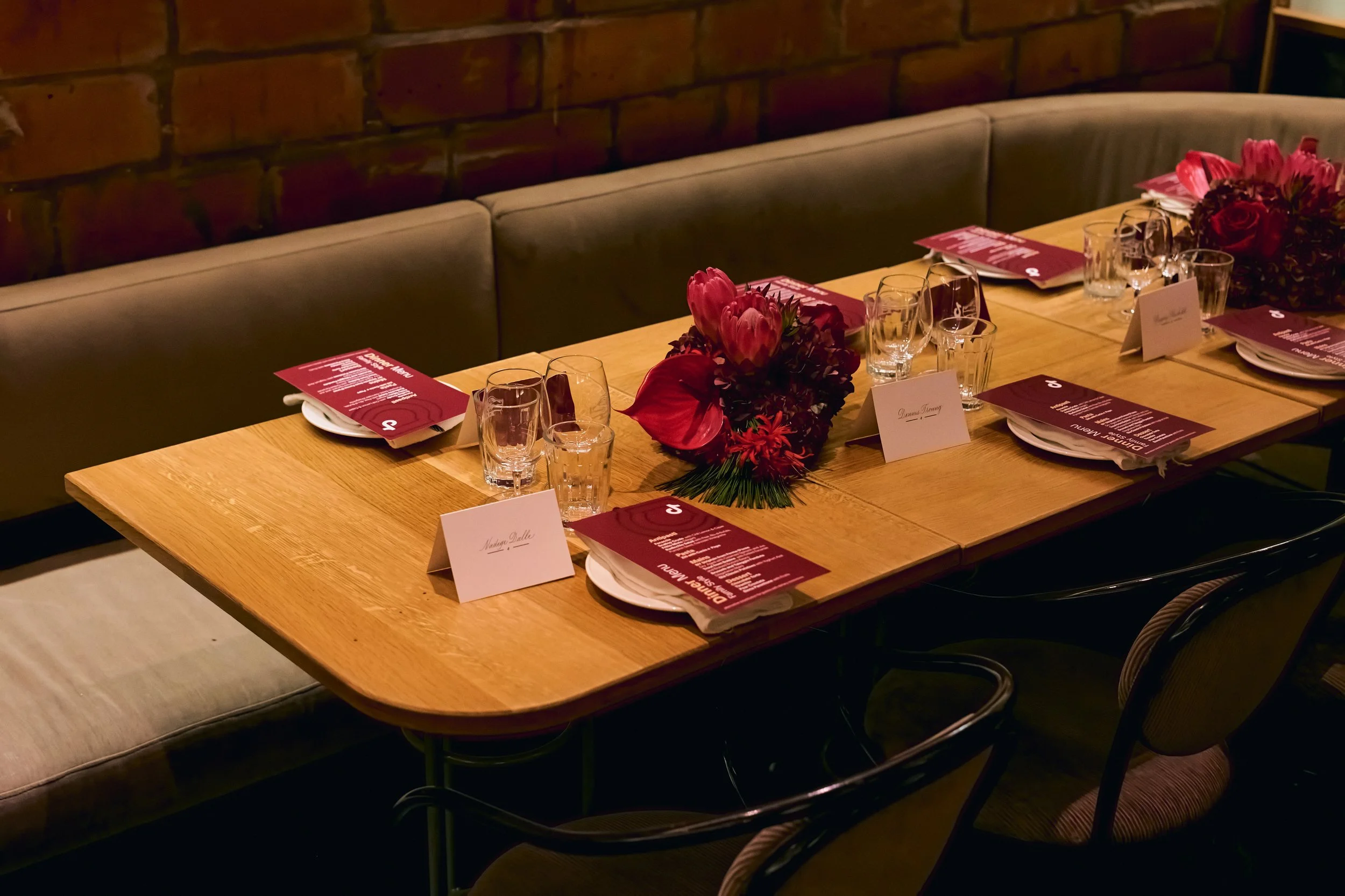 A table at GIA GIA showcasing the floral design by Asher Fleurs for Tik Tok's Holiday Event