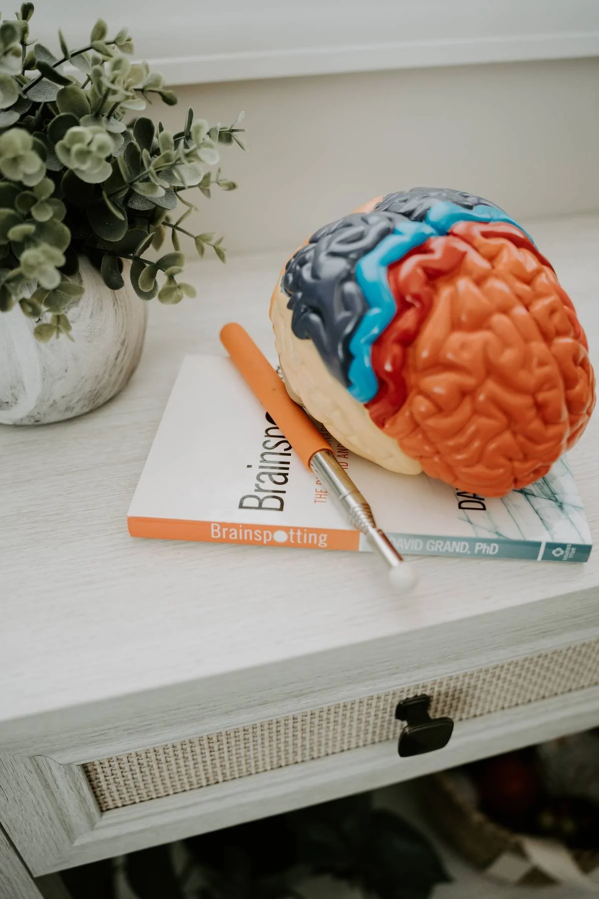 What Happens During A Brainspotting Session?