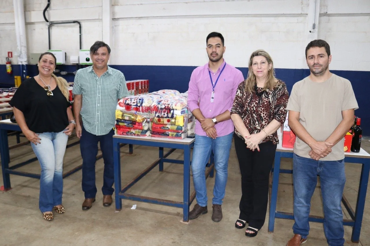 Sindicato Rural e Abevê entregam cestas básicas arrecadadas na Expoagro Digital