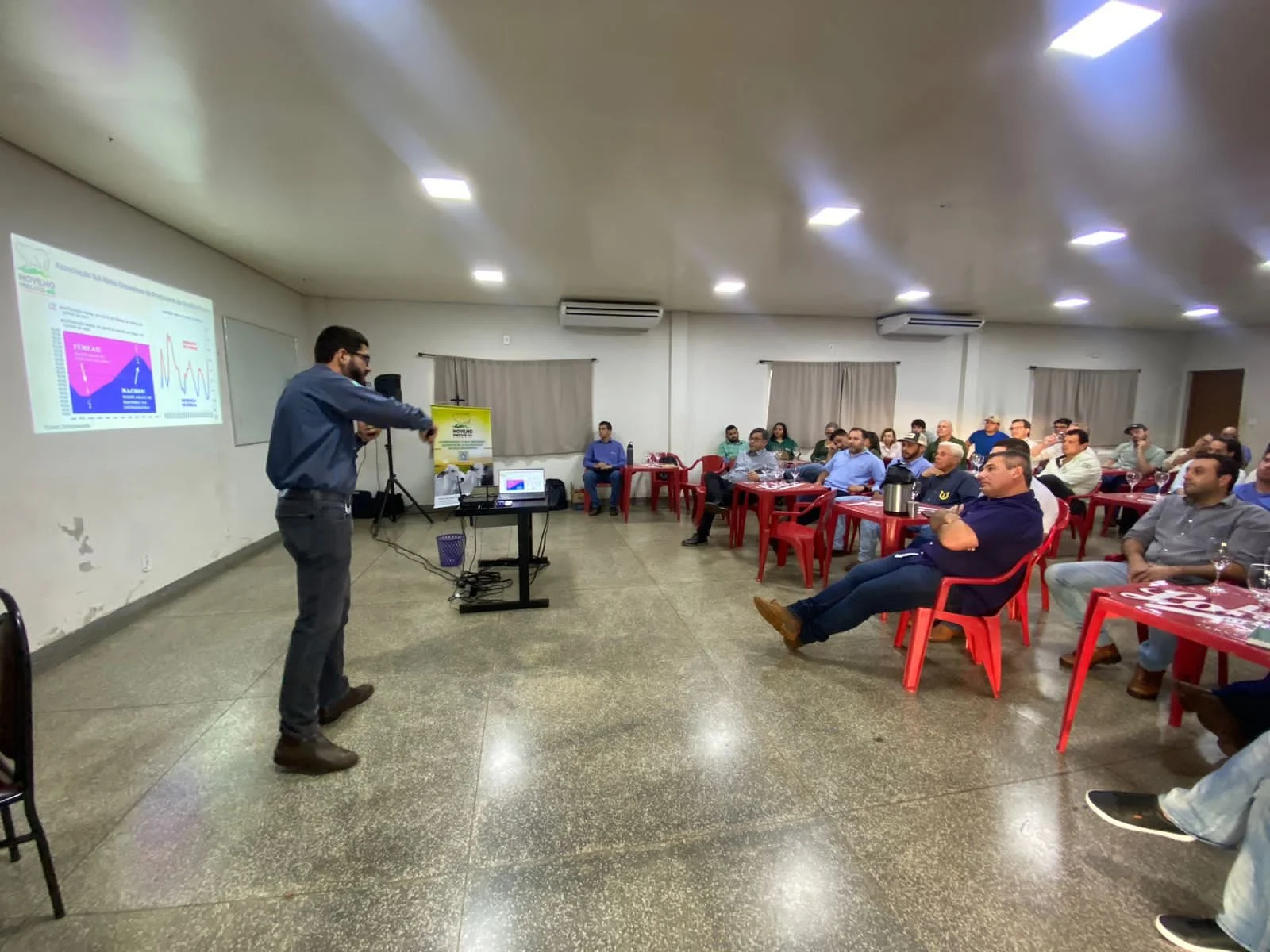 Sindicato Rural de Dourados sedia encontro sobre o desenvolvimento da pecuária em MS