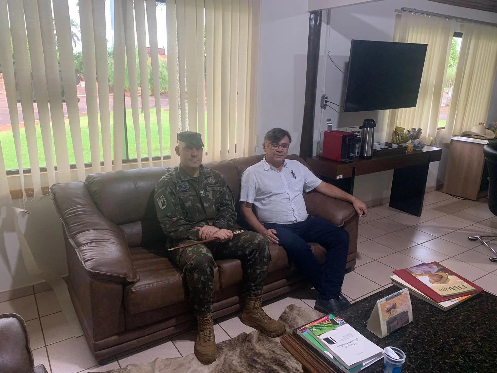 General de Brigada conhece instalações do Sindicato Rural de Dourados