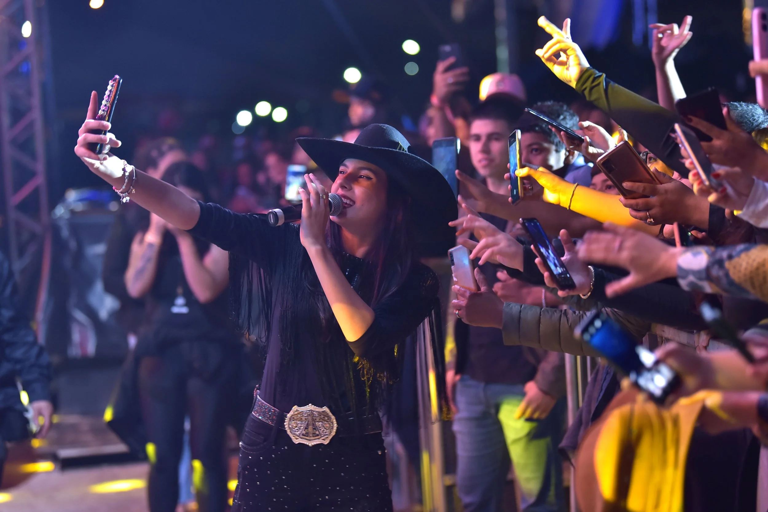 Ana Castela é a atração da Expoagro nesta quarta-feira