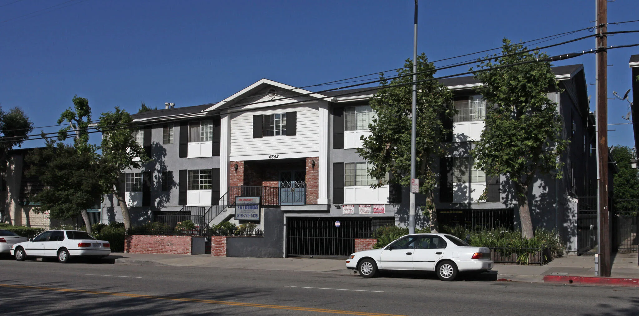 6643-6651 Haskell Ave