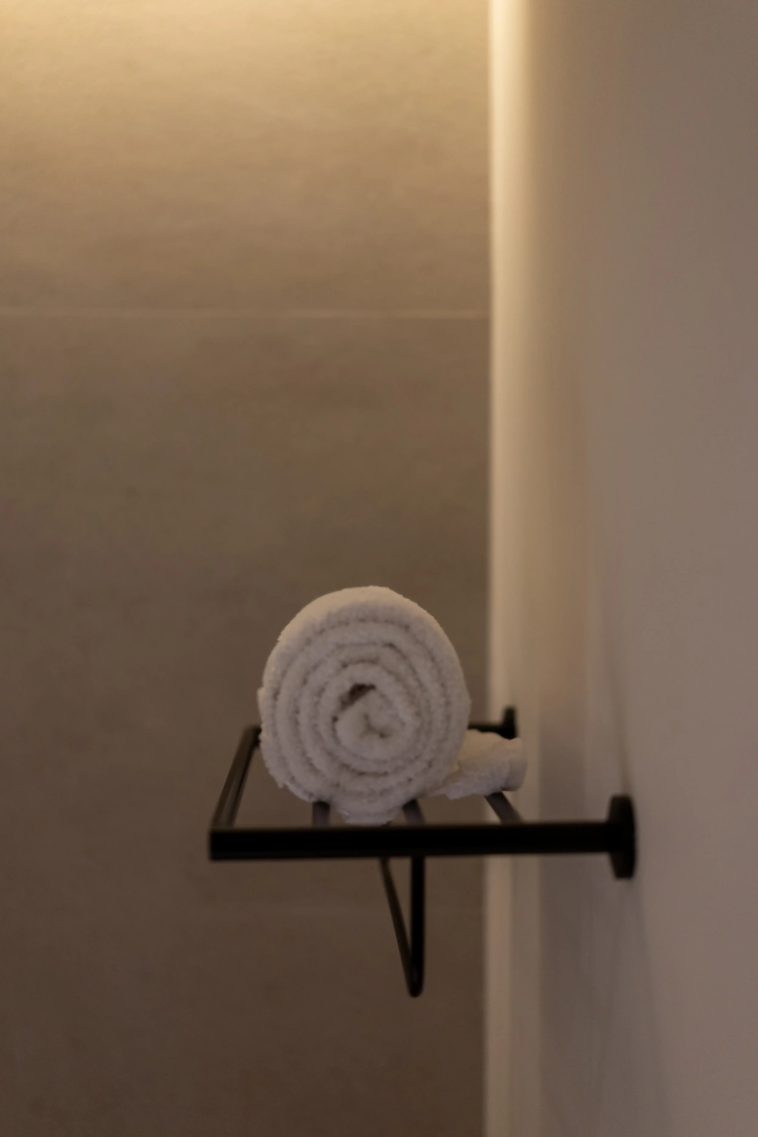 marina-apartment-towel-detail-dubai-interior-design.webp