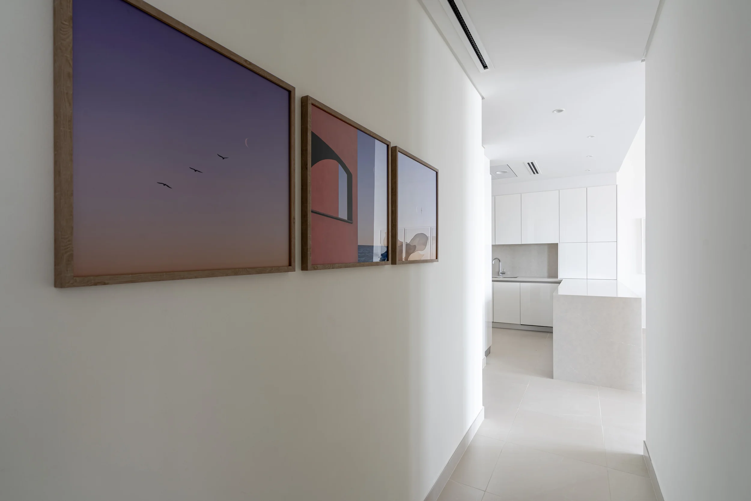 canal-front-i-hallway-dubai-interior-design.webp